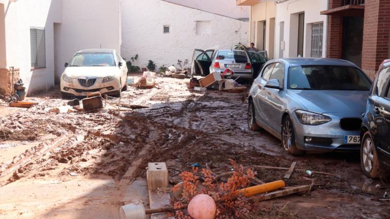 Imagen de los destrozos del fuerte aguacero caído en la localidad de Alcanar. FOTO: ACN