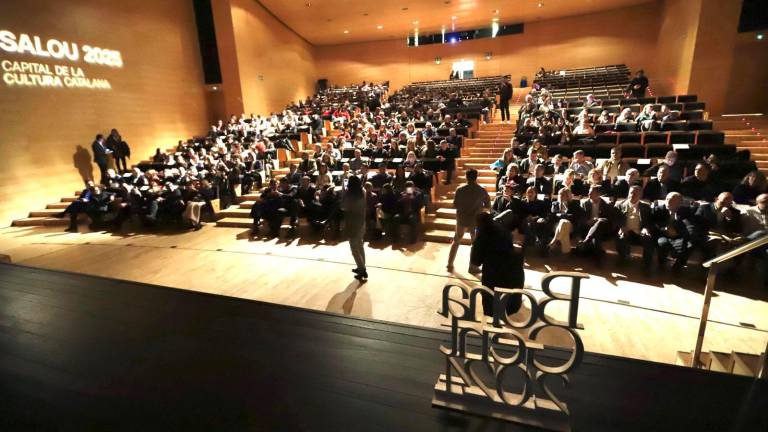 El Teatre Auditori de Salou (TAS), lleno durante la gala de la Bona Gent. Foto: Marc Bosch