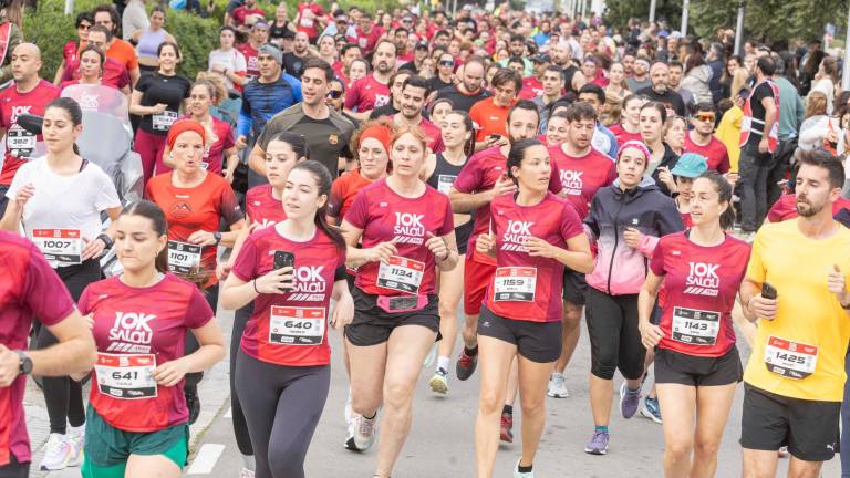 Un instante de la salida de la prueba, que contó con un 45% de participación femenina. foto: angel ullate