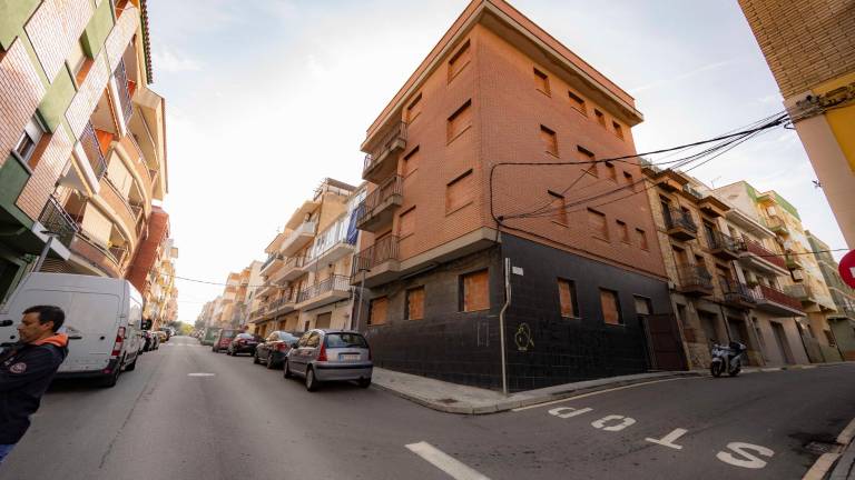 Imagen del bloque de pisos que Smhausa compró en Bonavista. foto: Àngel Ullate