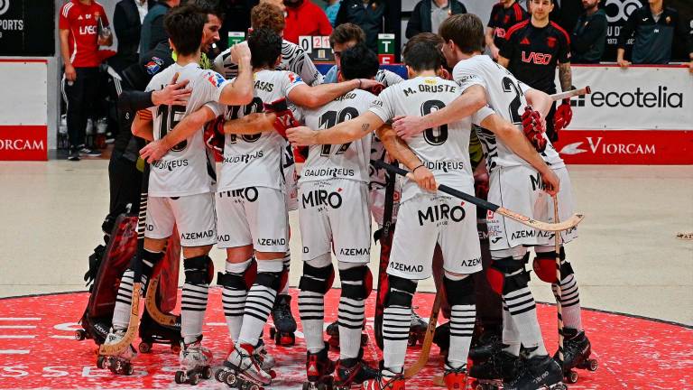 La conjura del Reus Deportiu en el duelo anteel Benfica. FOTO: a. gonzález