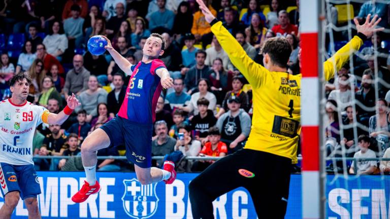 El barça pierde en Liga cuatro años después y retrasa el alirón. Foto: @FCBhanbol