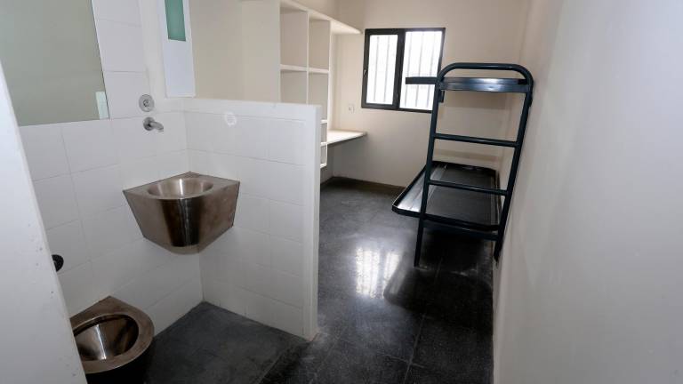Imagen interna de una celda de la cárcel de Mas d’Enric. Foto: DT