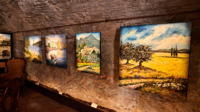 Olivos y campos de Xavi Aluja en la galeria La Catedral. Foto: Alba Mariné