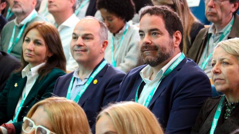 El dirigent de Junts David Saldoni al costat del líder de la formació, Jordi Turull, durant la convenció municipalista que el partit celebra a Vic. Foto: ACN