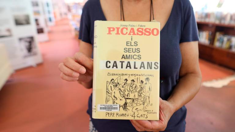 Ejemplar de ‘Picasso i els seus amics catalans’ de Josep Palau i Fabre. Foto: Alba Mariné