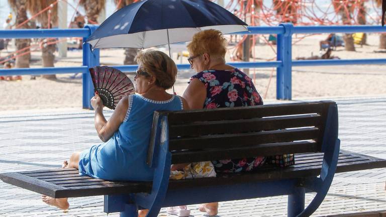 El calor se notará durante todo el fin de semana. Foto: EFE