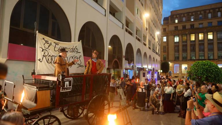 El Carro dels Romanços, ahir a la plaça del Mercadal de Reus. Foto: Alba Mariné