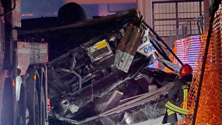 Una de las hipótesis es que el conductor -que murió en el siniestro- se sintiese mal. Foto: EFE