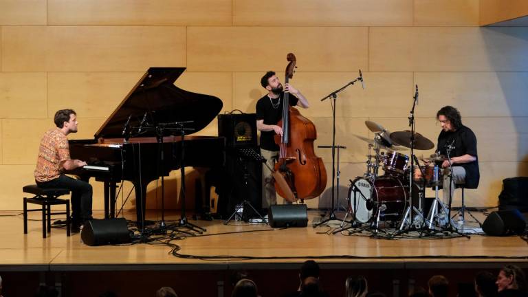 Joan Claver fusiona el trío clásico de jazz con toques actuales