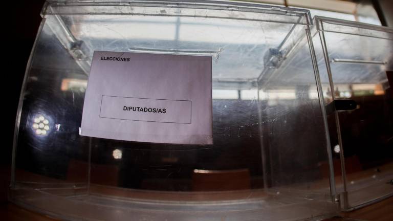 Suerte de las urnas porque la web de las elecciones sufrió ciberataques rusos. Foto: EFE