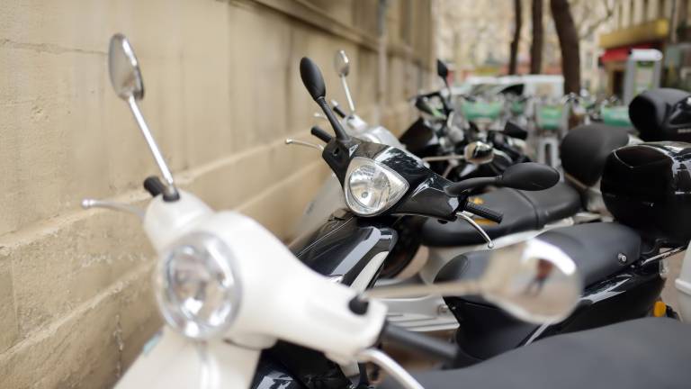 La venta de motos nuevas y de ocasión crece un 2,1% en un año marcado por el alza de los combustibles