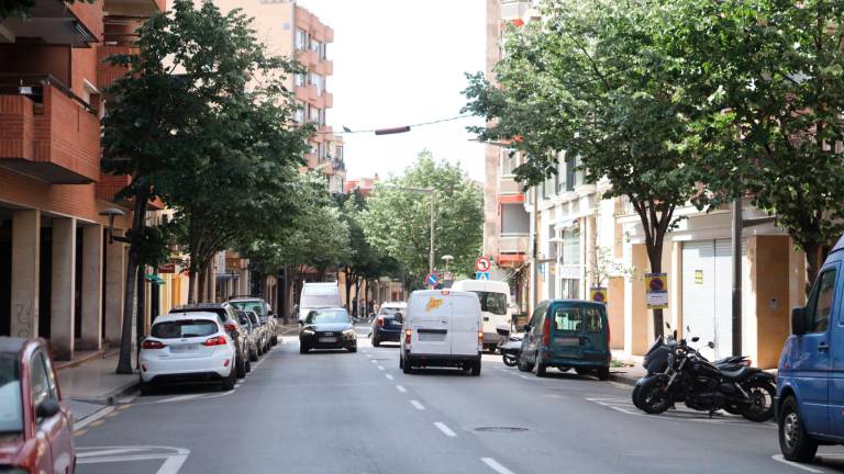 El incidente ha tenido lugar en la calle Riera de Miró, en la ciudad de Reus. Foto: Alba Mariné/DT