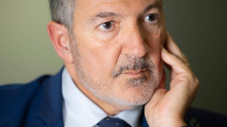 Miquel Sàmper, conseller de Empresa i Treball, durante la entrevista en el Diari de Tarragona. Foto: Àngel Ullate