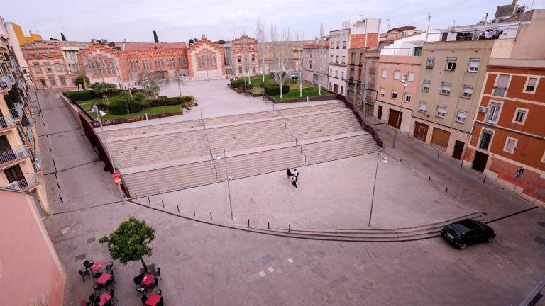 Imagen general del entorno del parking Jaume I, ubicado frente al Rectorat de la Universitat Rovira i Virgili (URV). Foto: Marc Bosch