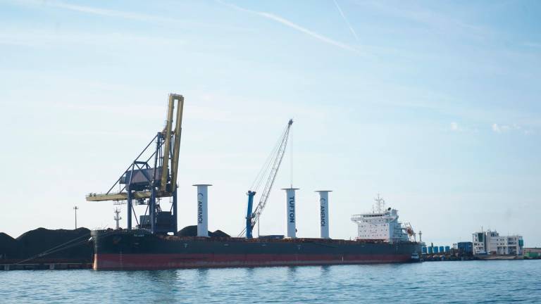 El barco, atracado en el Port de Tarragona. Foto: Port de Tarragona
