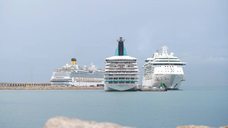 Tres cruceros coinciden en el Port de Tarragona