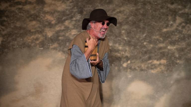 $!Arturo Gaya, durant la representació de l’espectacle ‘La taverna d’Enrico’. FOTO: Joan REvillas