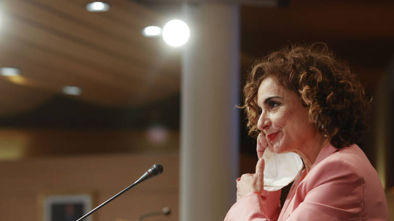 La ministra de Hacienda, María Jesús Montero, presenta los datos de la Ejecución Presupuestaria de 2021. Foto: EFE.