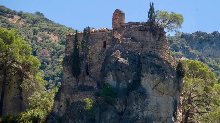 L’Ermita de La Columna o de Sant Simeó és probablement la més popular de les ermites de Cardó. Foto: J. Revillas