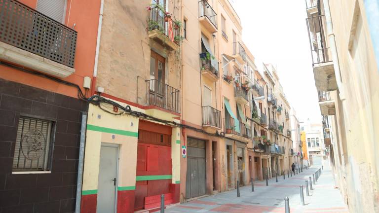 El edificio en el que se intervendrá se ubica en el barrio del Carme. FOTO: Alba Mariné