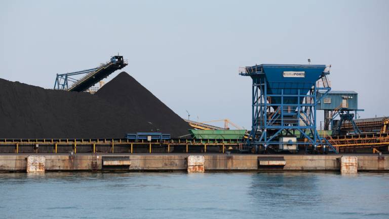 El tráfico de carbón ha aumentado en los últimos meses en el Port de Tarragona. Foto: Pere Ferré