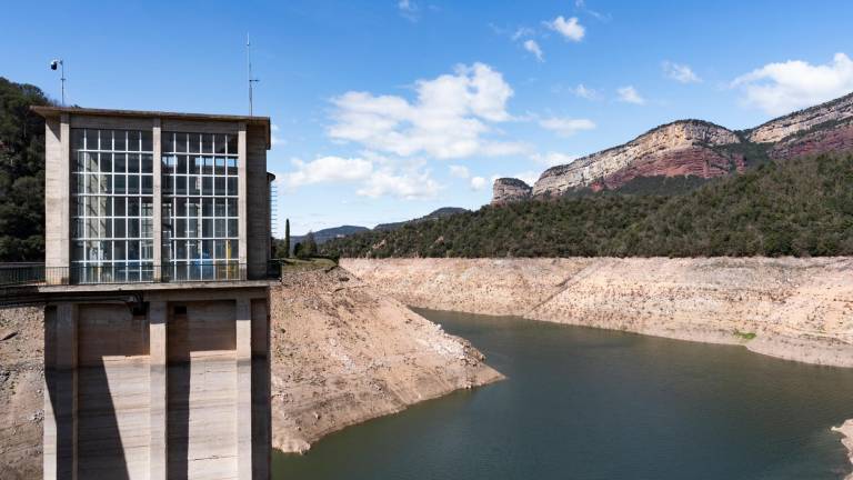 El agua embalsada aumenta hasta casi el 17%. Foto: EFE