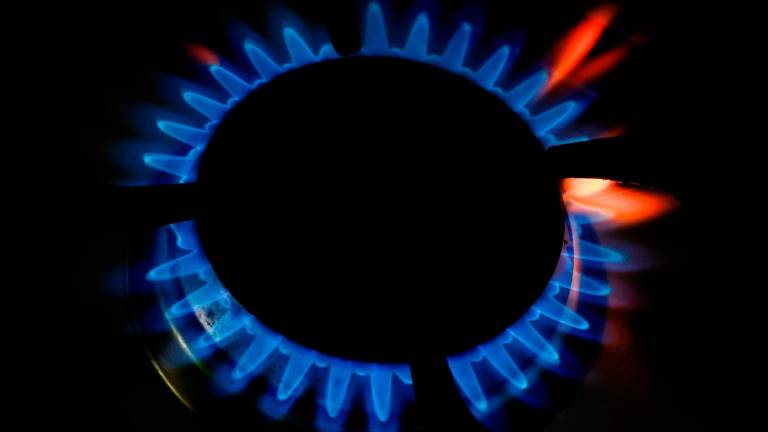 El Gobierno anuncia una rebaja del IVA del gas del 21 al 5 %