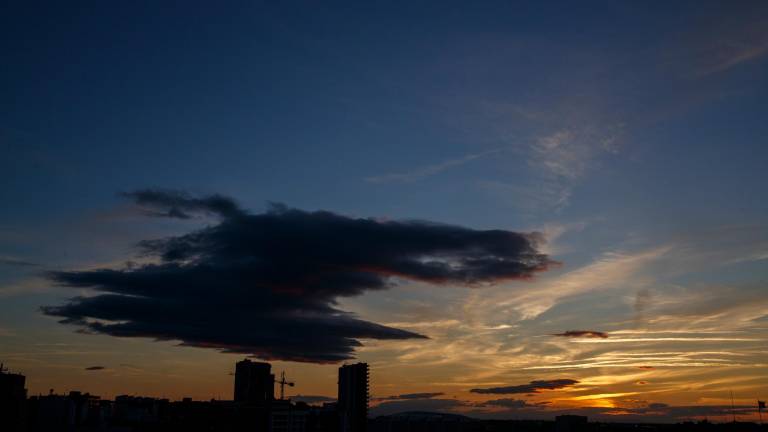 Las mínimas serán muy elevadas durante la noche. Foto: EFE