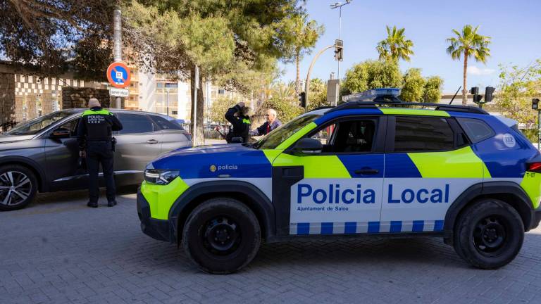 Una vehículo de la Policía Local de Salou. esta Semana Santa. Foto: Àngel Ullate