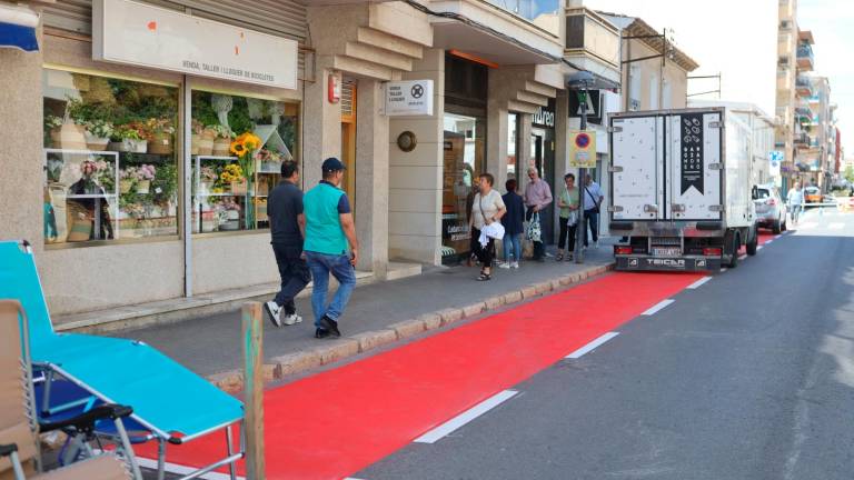 La prueba piloto de los nuevos aparcamientos regulados se pondrá en marcha en la calle Pau Casals. Foto: Alba Mariné