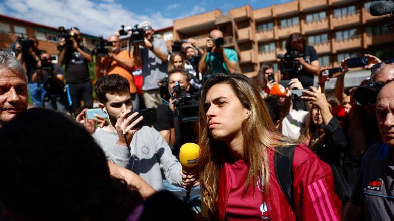 Misa Rodríguez, jugadora del Real Madrid, a su llegada a la concentración. efe