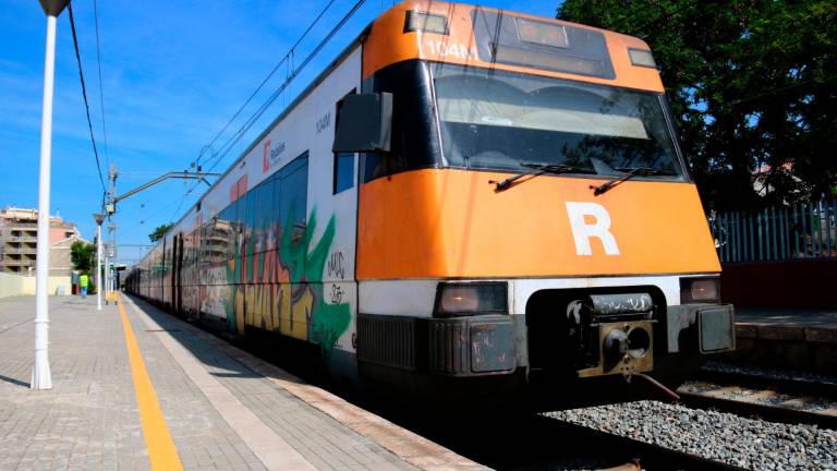 Imagen de un tren de Rodalies en la estación de Cerdanyola del Vallès. Foto: ACN