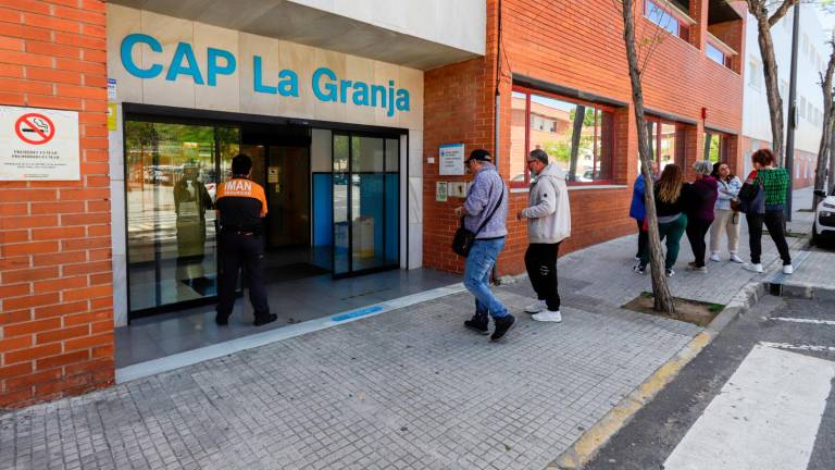 La manifestación tendrá lugar mañana, 28 de mayo, a las siete de la tarde, en las puertas del CAP La Granja. Foto: Marc Bosch