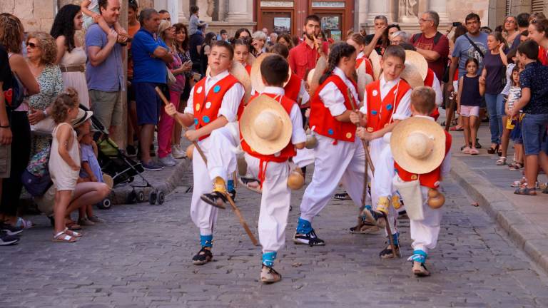 Quan els petits omplen de festa els carrers de Valls