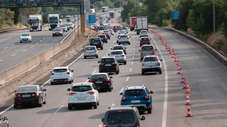 También restringirá la circulación de camiones los sábados de 10 a 14 horas los sábados y de 17 a 22 horas los domingos durante todos los fines de semana de juli. Foto: ACN