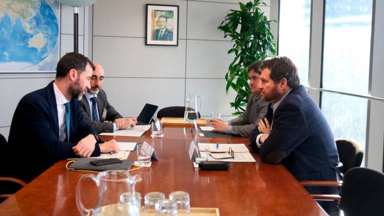 Primera reunión entre los altos cargos de la Generalitat del Ministerio de Transportes. Foto: Lluís Siblis / ACN