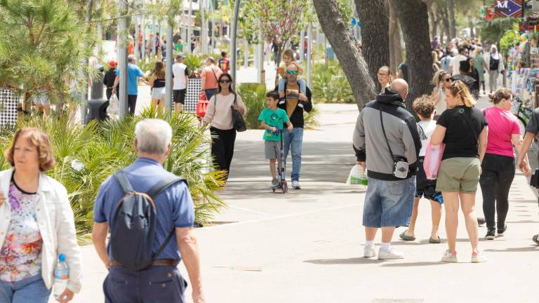 La tarjeta arrancará acreditando la relación de los vecinos con el municipio. Foto: Àngel Ullate
