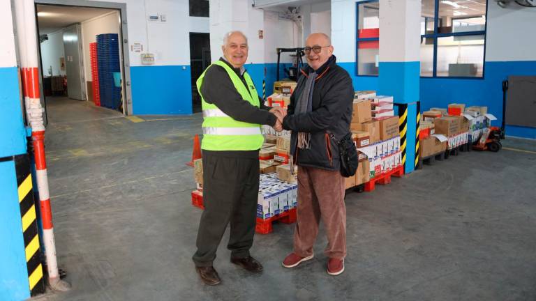 Eusebio Alonso, del Banc dels Aliments, y Josep Ramon Ferré, de Reus Nord. Foto: A. Mariné