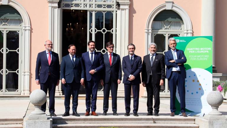 El presidente de la Generalitat, Salvador Illa, con los representantes de los ‘Cuatro Motores para Europa’. Foto: ACN
