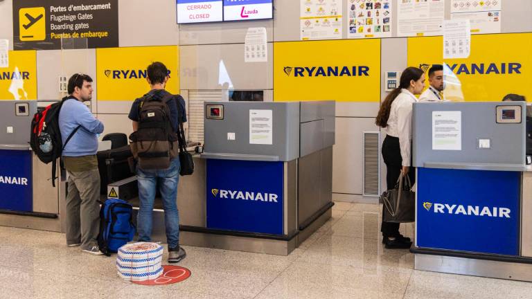 Los sindicatos reclaman a la aerolínea un cambio de actitud para que vuelva a retomar la negociación de un convenio colectivo. Foto: EFE