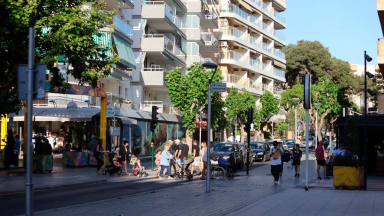 Salou es la segunda localidad de Catalunya con más oferta de pisos de uso turístico. Hay más de 7.000 registrados legalmente. Foto: Alba Mariné