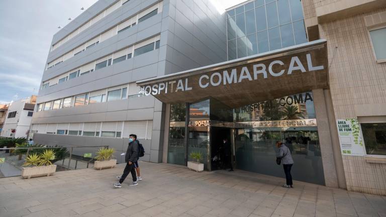 Fotografia de l’exterior de l’Hospital Comarcal d’Amposta. Foto: Joan Revillas