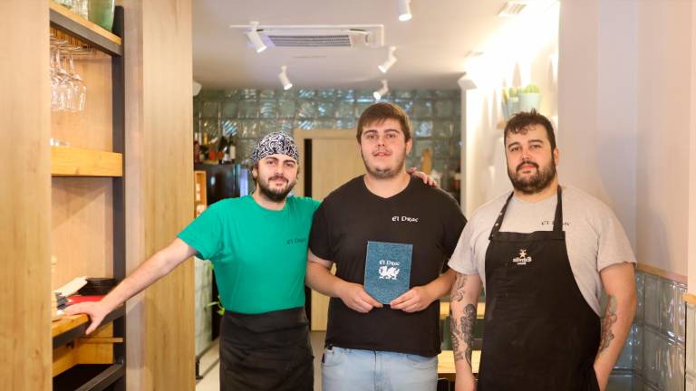 Actualmente, al frente del restaurante están los tres hermanos Gallardo Martorell, que ya desde bien pequeños amaban la gastronomía y apuntaban maneras. Foto: Alba Mariné