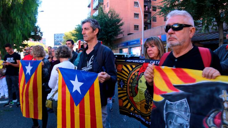 Un centenar de persones reivindiquen el llegat de l’1-O a Tarragona en la commemoració del cinquè aniversari