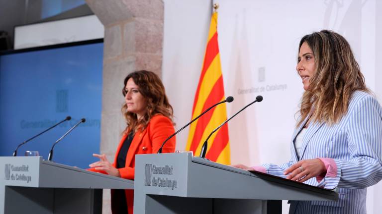 La consellera de Presidència, Laura Vilagrà, y la portavoz de la Generalitat, Patrícia Plaja. Foto: ACN