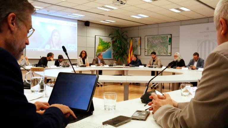 Reunión en el Ayuntamiento de Barcelona. Foto: Aina Martí/ACN