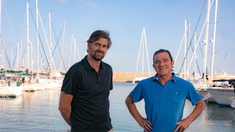 Oriol Milà y Miquel Rota, en el Port de Torredembarra. Foto: Àngel Ullate