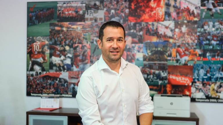 El director deportivo del Nàstic, David Comamala, en su despacho en el Nou Estadi. FOTO: DT