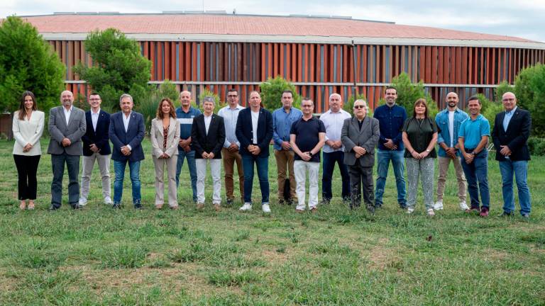 El nuevo equipo directivo de la delegación de la FCF en Tarragona. FOTO: FCF